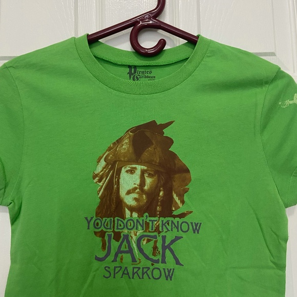 Disney Pirates of the Caribbean Jack Sparrow T-Shirt - Picture 2 of 8